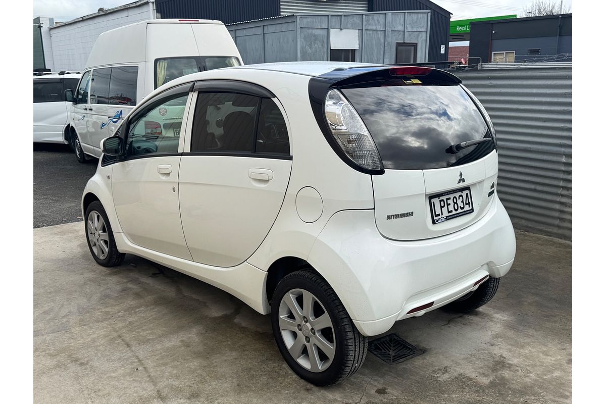 2013 Mitsubishi I-MIEV