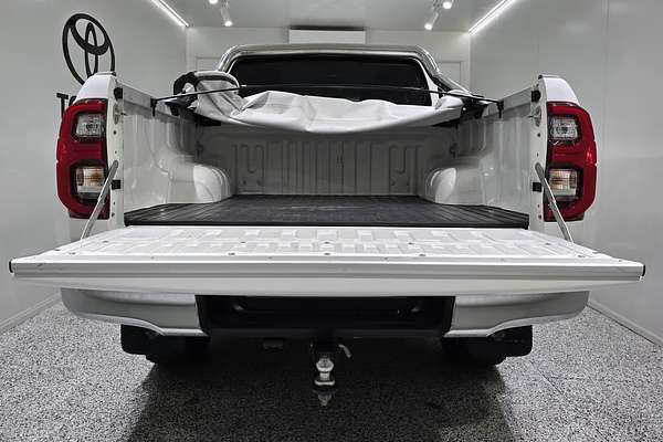 2022 Toyota Hilux Hilux 4x4 SR5 2.8L T Diesel Automatic Double Cab GUN126R 4X4