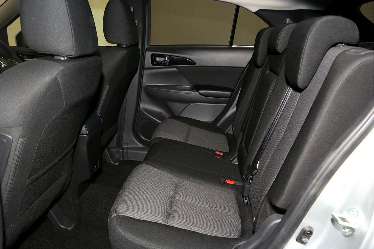 2024 Mitsubishi Eclipse Cross LS YB