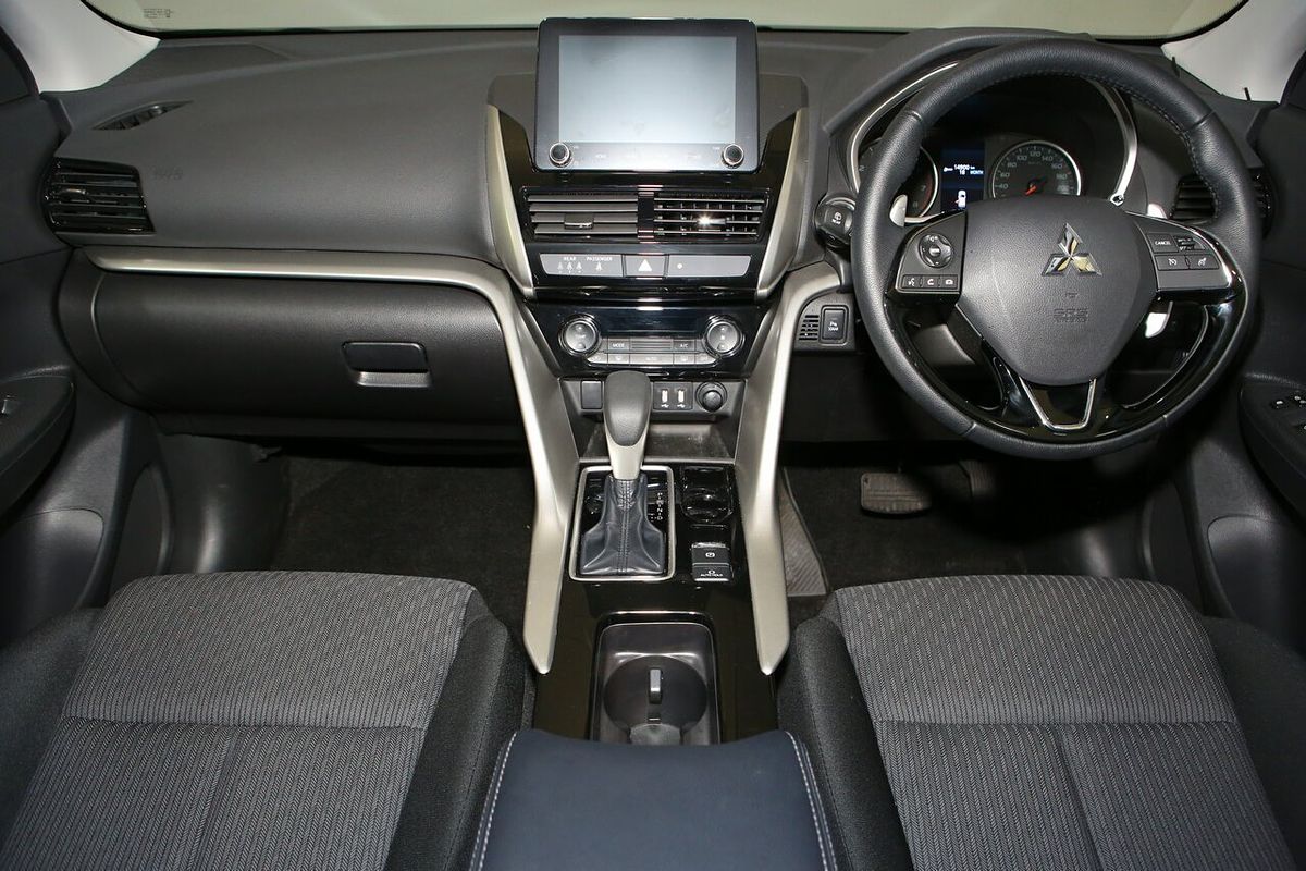 2024 Mitsubishi Eclipse Cross LS YB