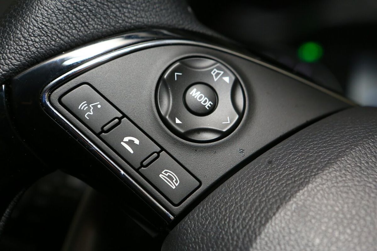 2024 Mitsubishi Eclipse Cross LS YB