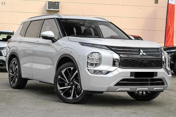 2025 Mitsubishi Outlander Exceed ZM AWD