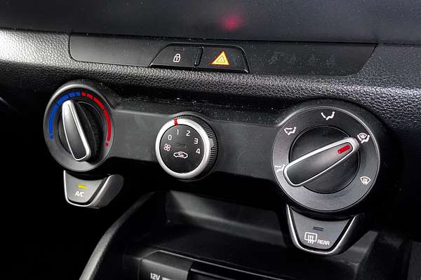 2022 Kia Stonic S YB