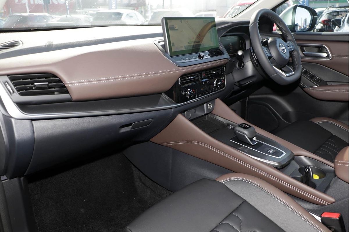 2024 Nissan QASHQAI Ti J12