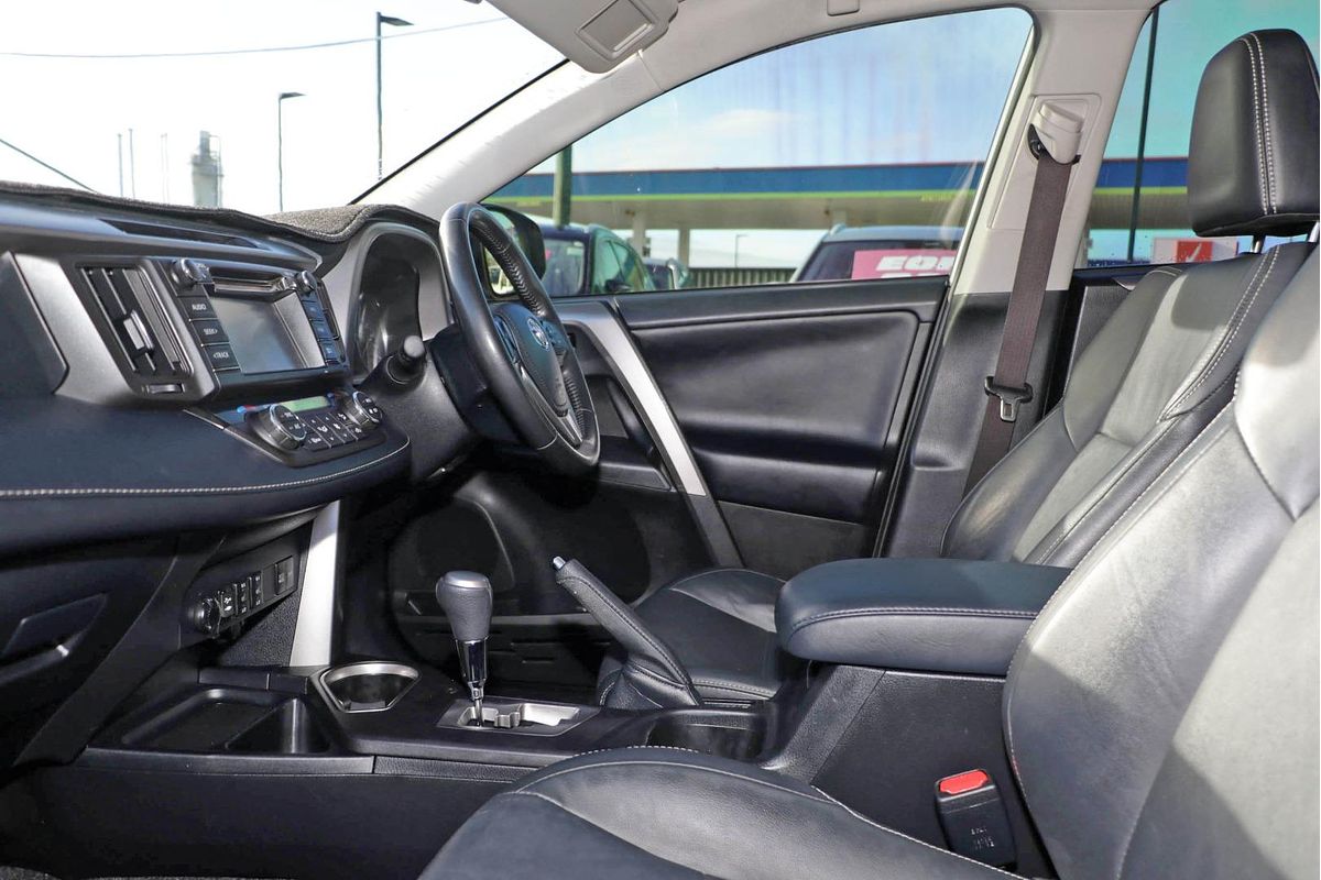 2018 Toyota RAV4 GXL ZSA42R