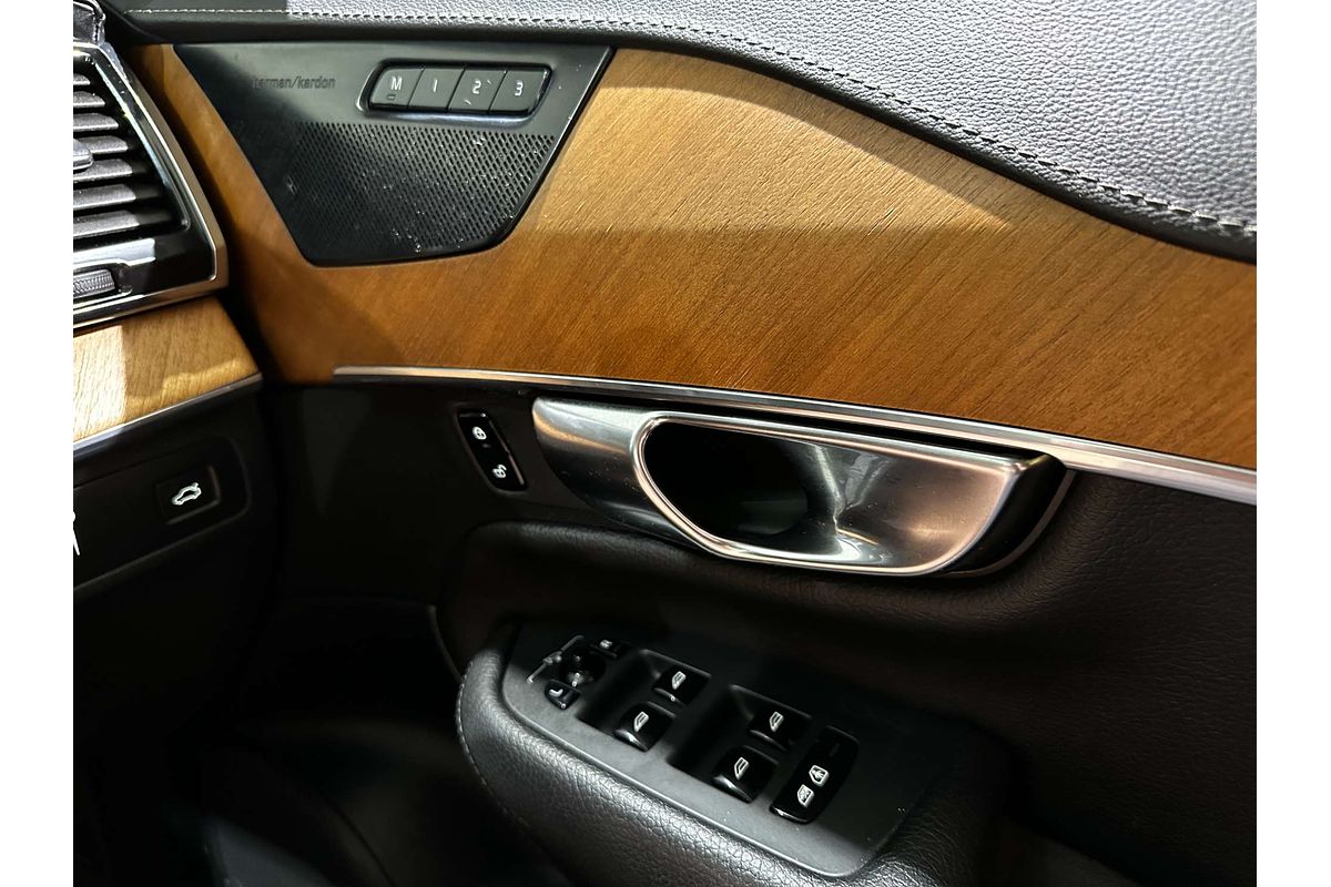 2021 Volvo XC90 T6 Inscription