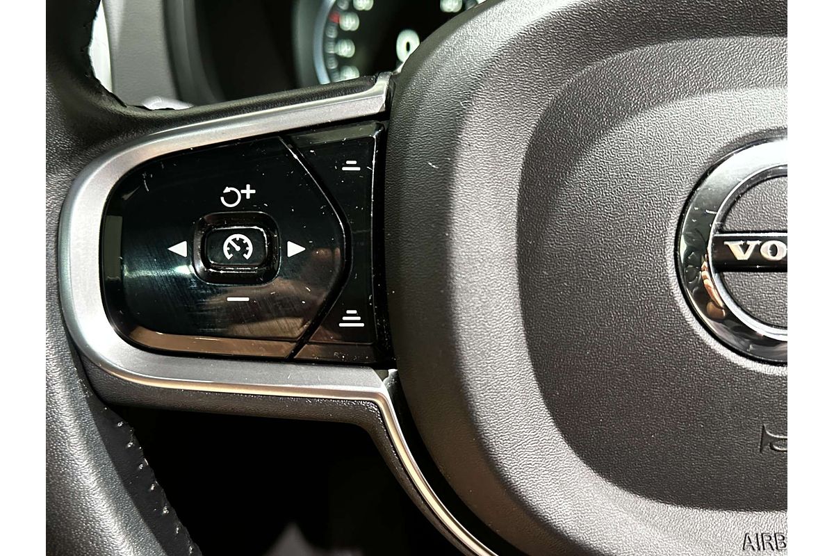 2021 Volvo XC90 T6 Inscription