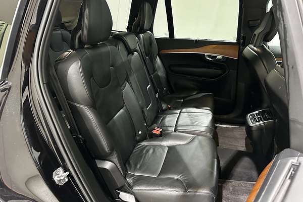 2021 Volvo XC90 T6 Inscription