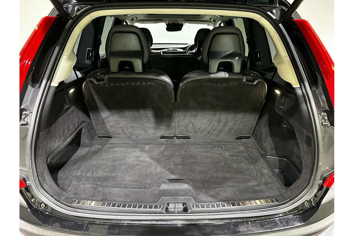 2021 Volvo XC90 T6 Inscription