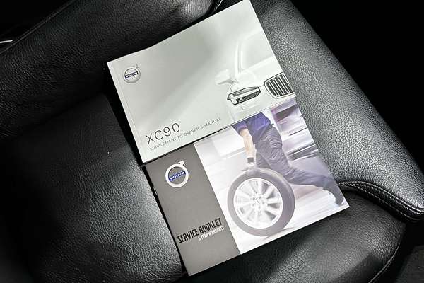 2021 Volvo XC90 T6 Inscription