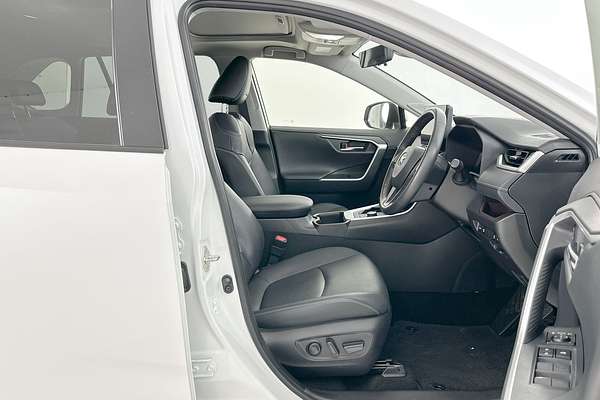 2024 Toyota RAV4 Cruiser AXAH54R