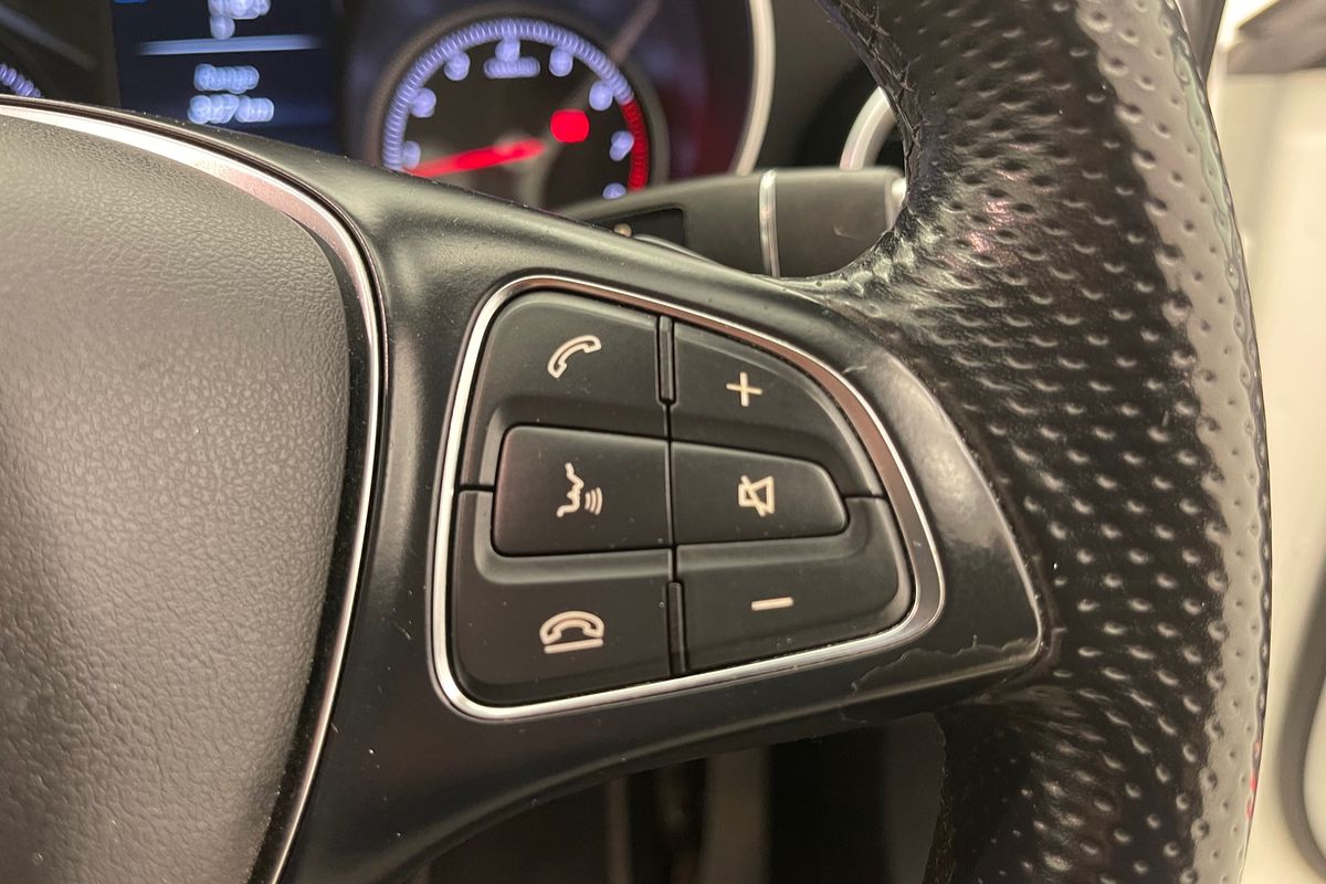 2014 Mercedes-Benz C-Class C200 S205