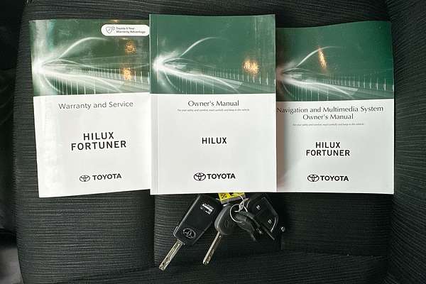 2021 Toyota Hilux SR GUN126R