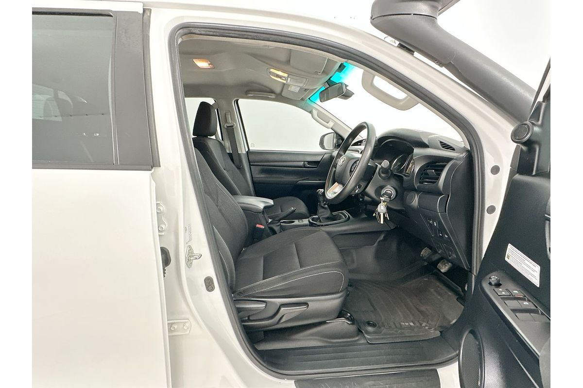 2021 Toyota Hilux SR GUN126R