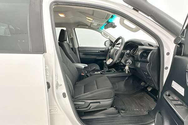 2021 Toyota Hilux SR GUN126R