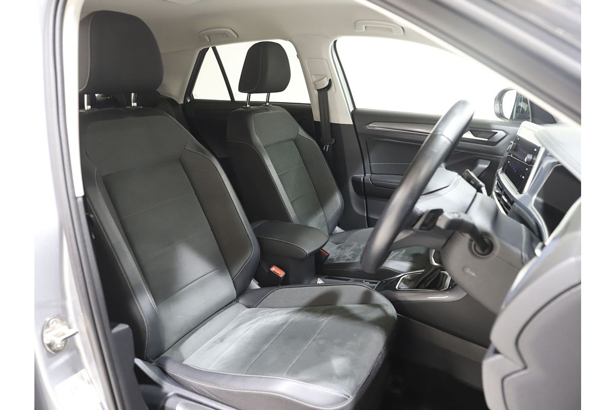 2022 Volkswagen T-Roc 110TSI Style D11