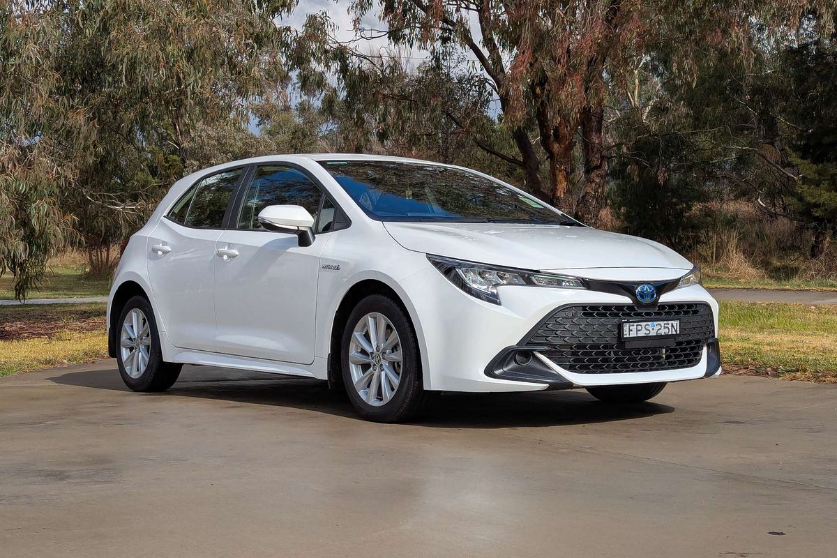 2024 Toyota Corolla Ascent Sport Hybrid ZWE219R