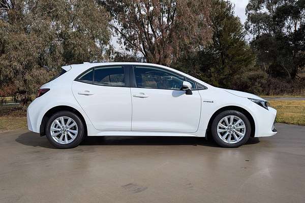 2024 Toyota Corolla Ascent Sport Hybrid ZWE219R