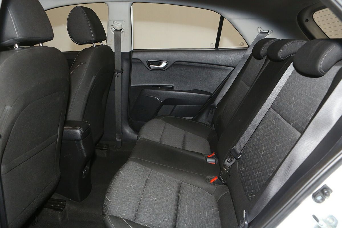 2019 Kia Rio S YB