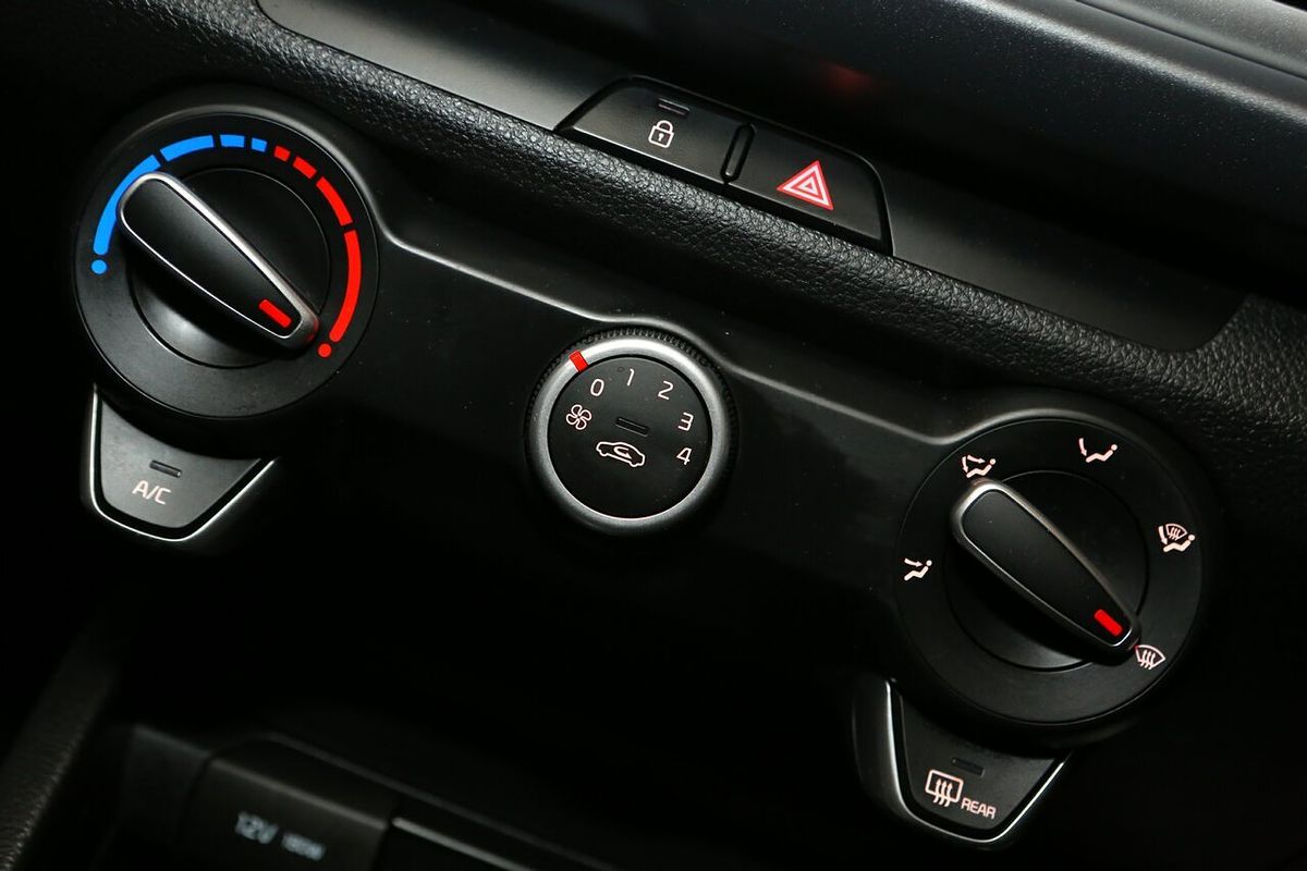 2019 Kia Rio S YB