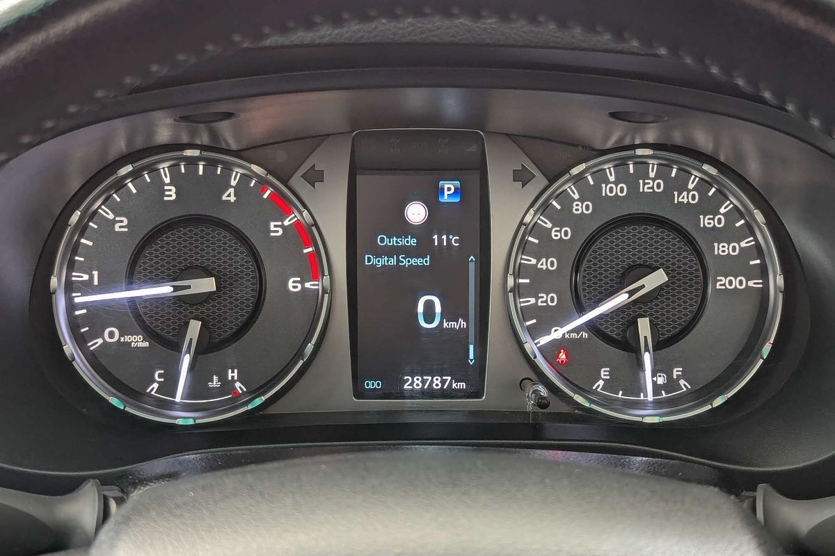 2024 Toyota Hilux SR5 48V GUN126R 4X4