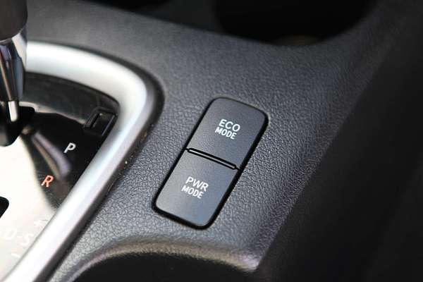 2020 Toyota Hilux SR5 GUN126R 4X4
