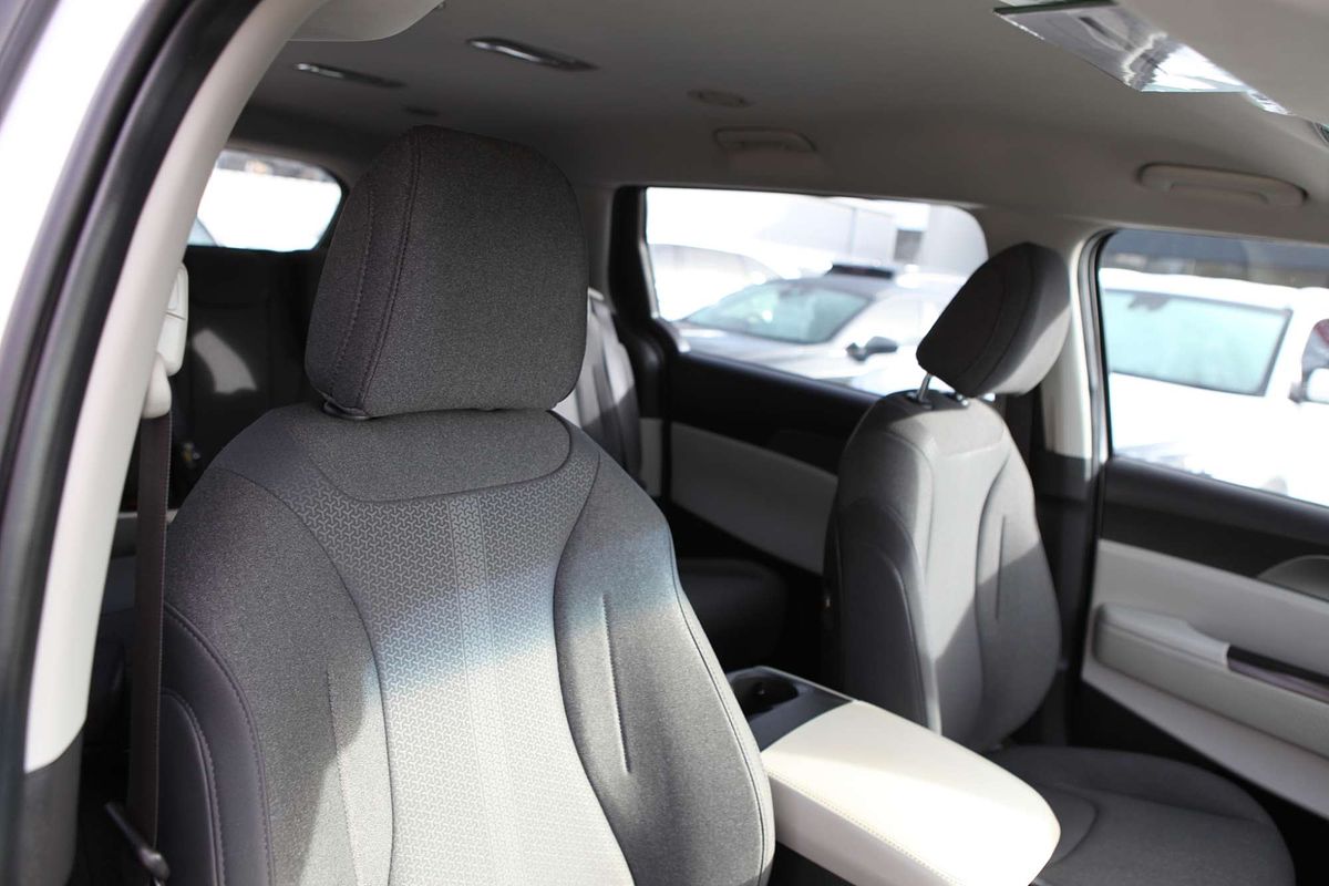 2021 Kia Carnival S KA4