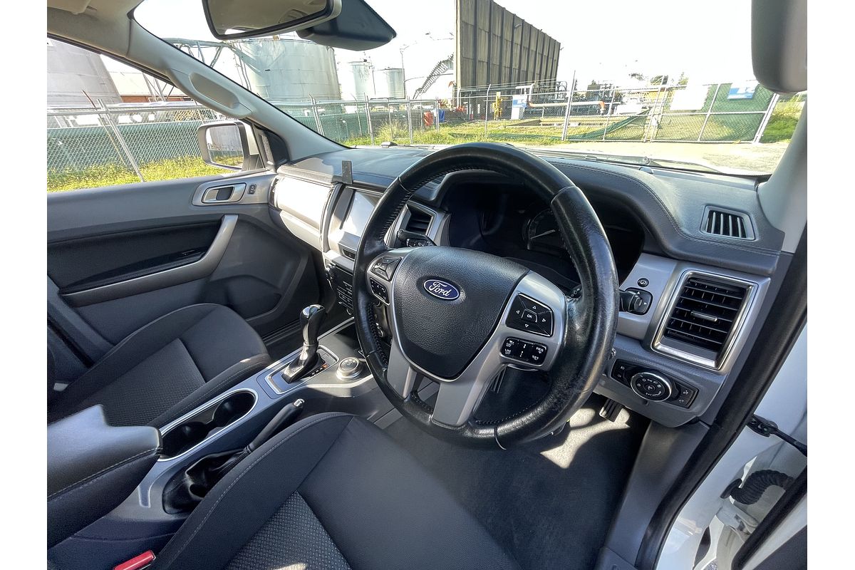 2016 Ford Everest Trend UA