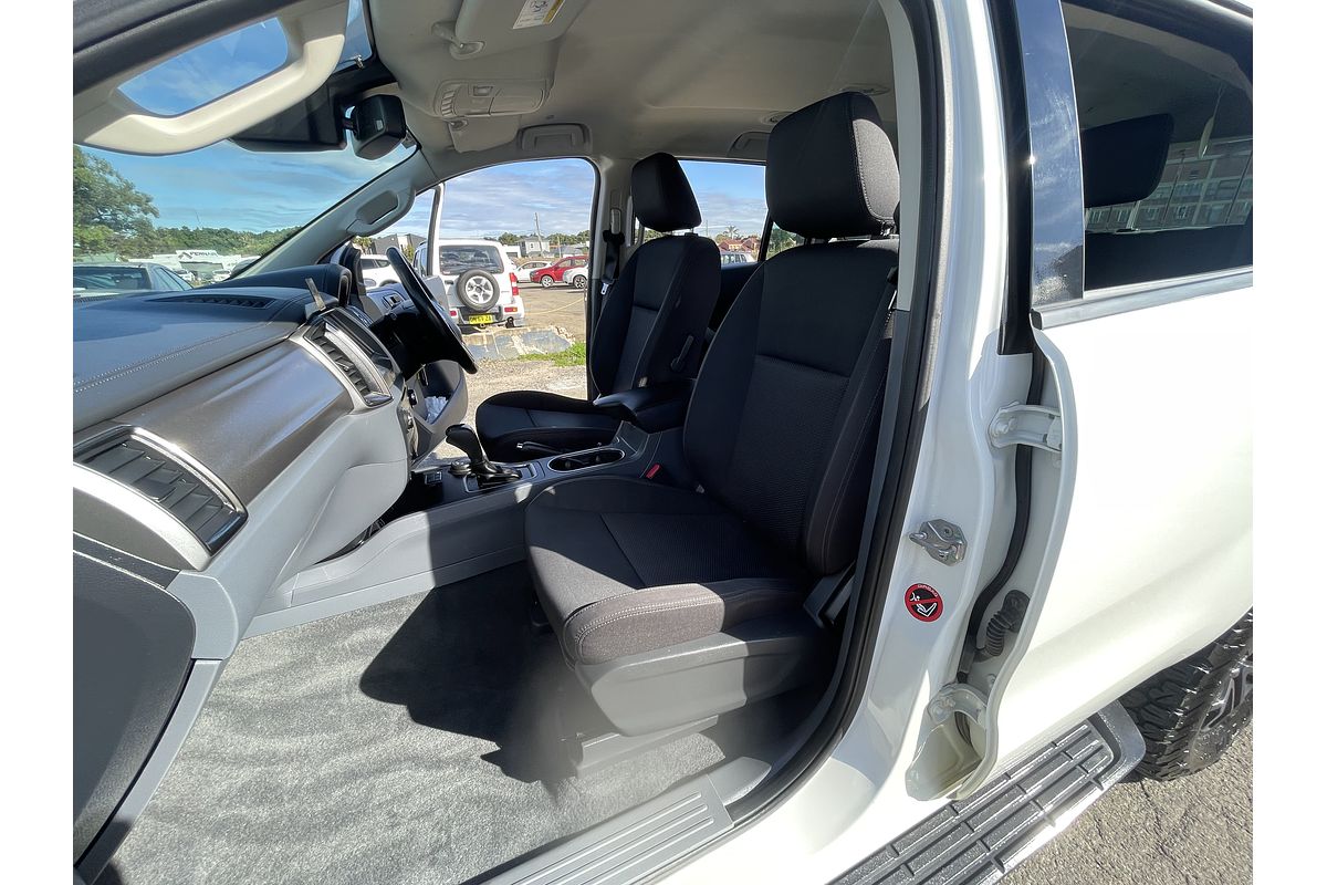 2016 Ford Everest Trend UA