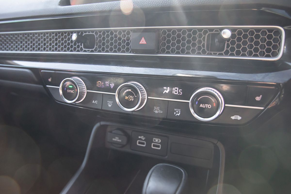 2022 Honda Civic VTi LX 11th Gen