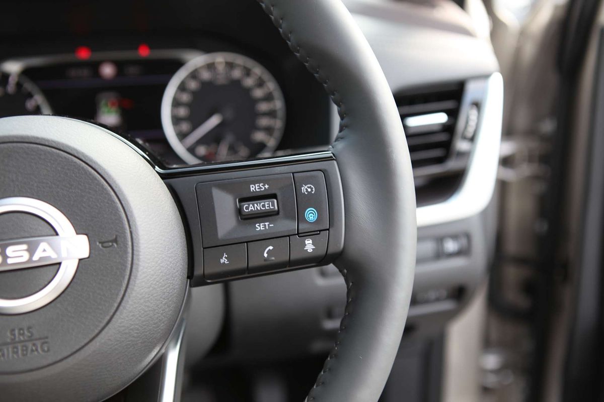 2025 Nissan X-TRAIL ST-L e-POWER T33
