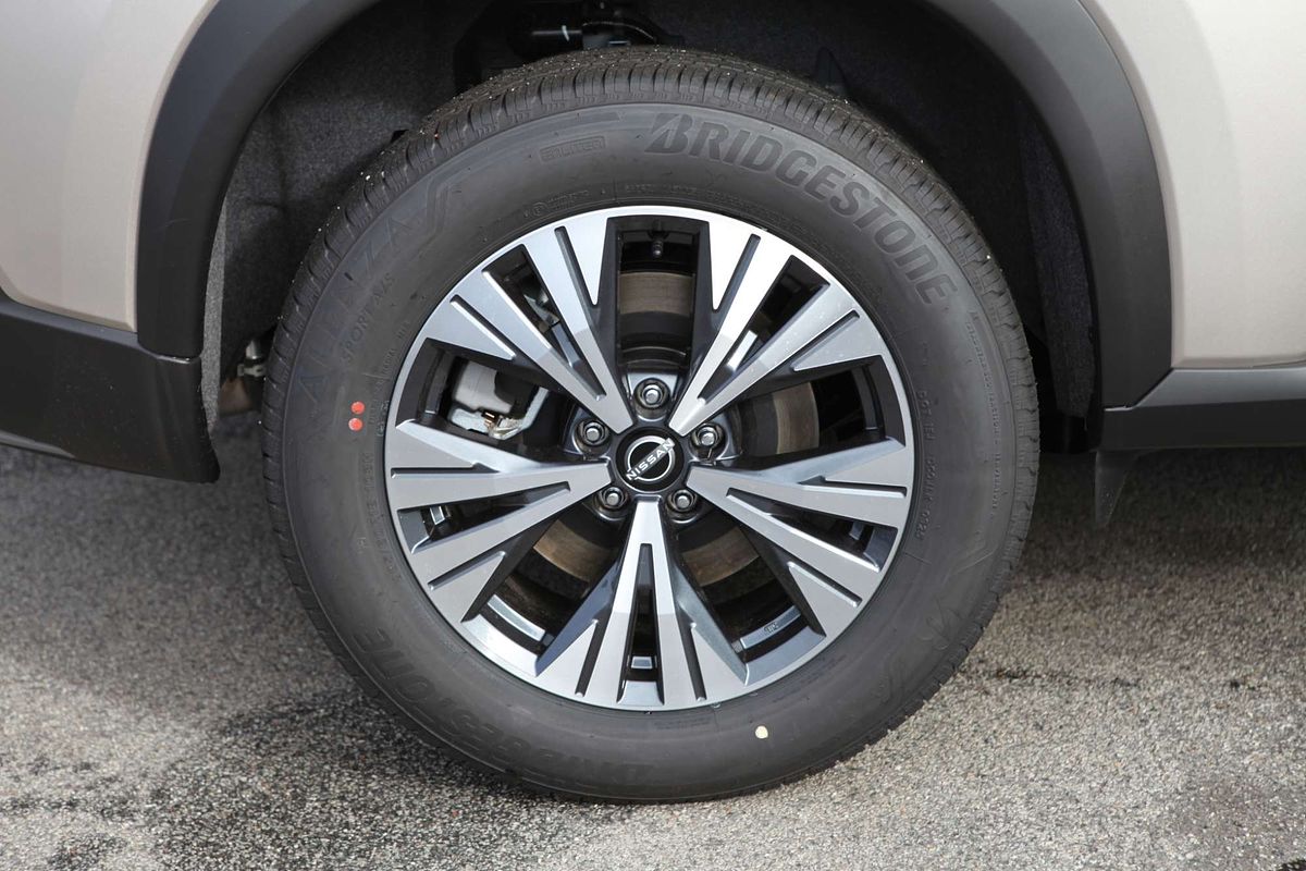 2025 Nissan X-TRAIL ST-L e-POWER T33