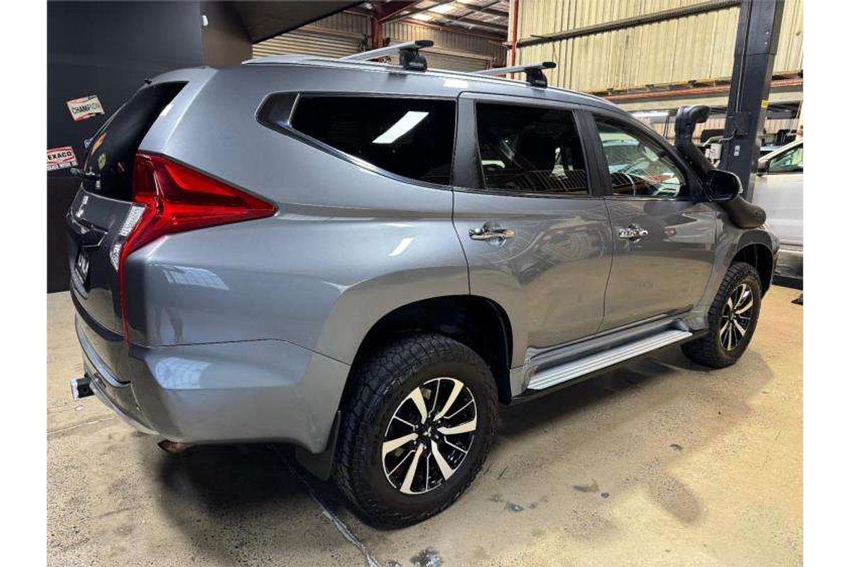 2017 Mitsubishi Pajero GLX NX