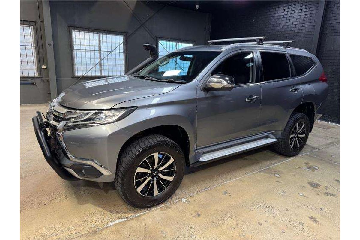 2017 Mitsubishi Pajero GLX NX