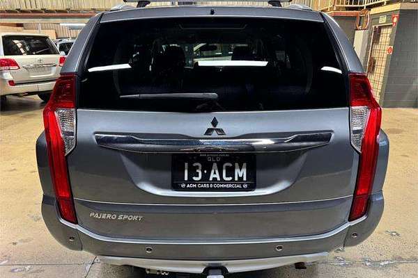 2017 Mitsubishi Pajero GLX NX