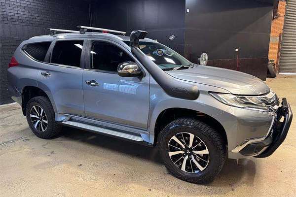 2017 Mitsubishi Pajero GLX NX
