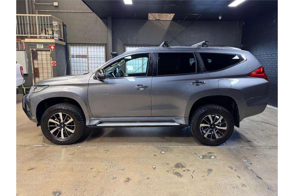 2017 Mitsubishi Pajero GLX NX