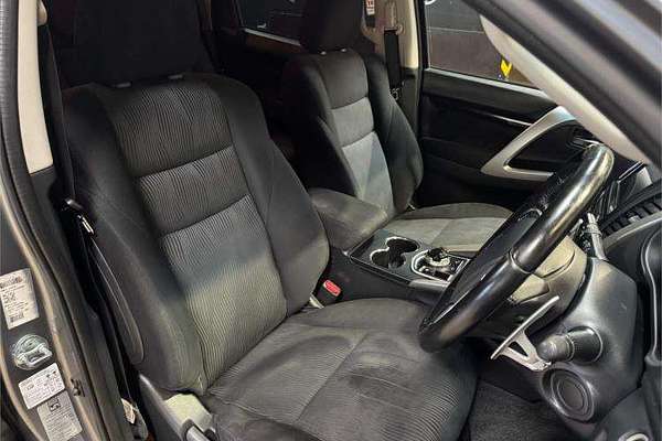 2017 Mitsubishi Pajero GLX NX