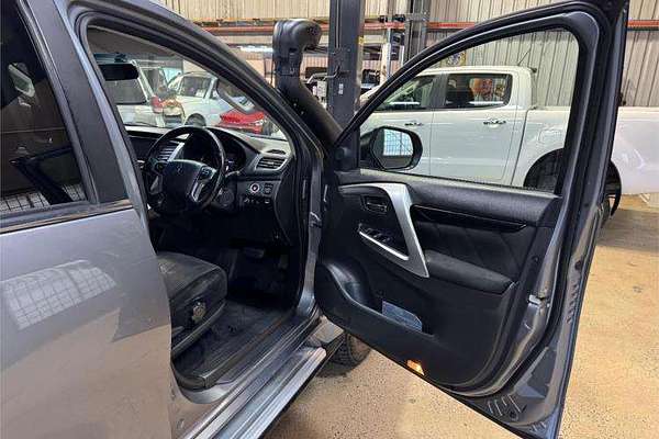 2017 Mitsubishi Pajero GLX NX