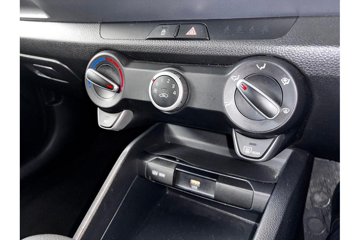 2023 Kia Stonic S YB