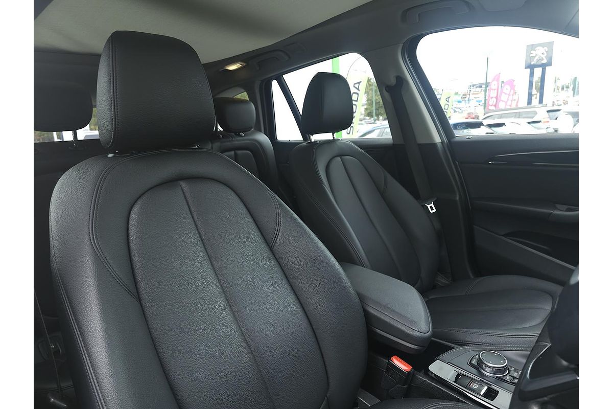 2015 BMW X1 xDrive20d F48