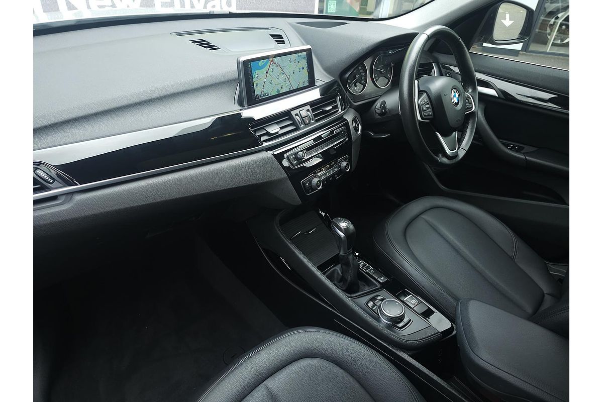 2015 BMW X1 xDrive20d F48
