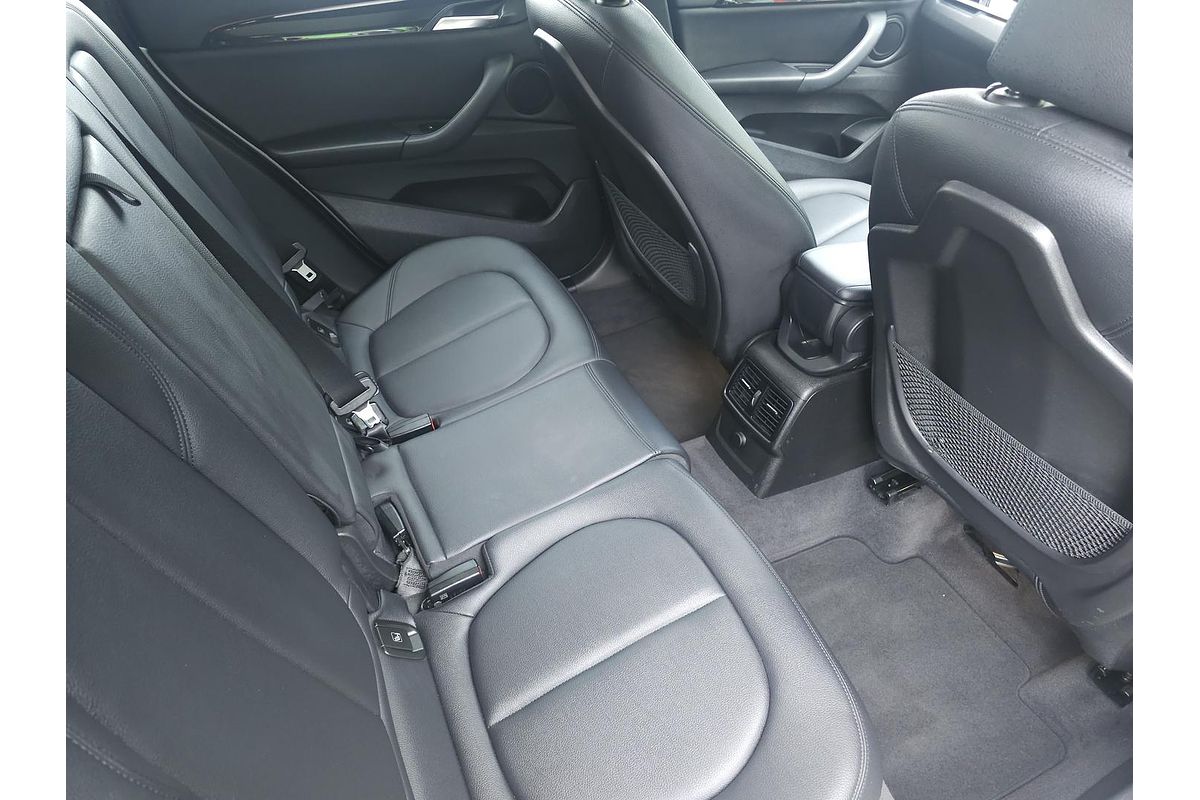 2015 BMW X1 xDrive20d F48