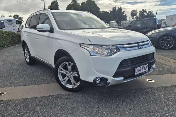 2014 Mitsubishi Outlander LS ZJ