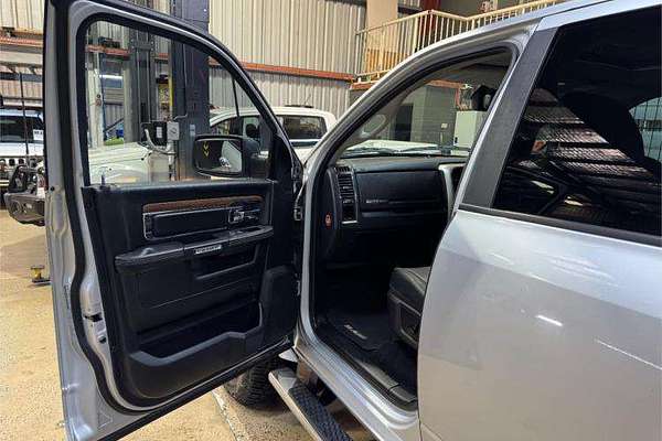2018 RAM 2500 Laramie  4X4 SWB