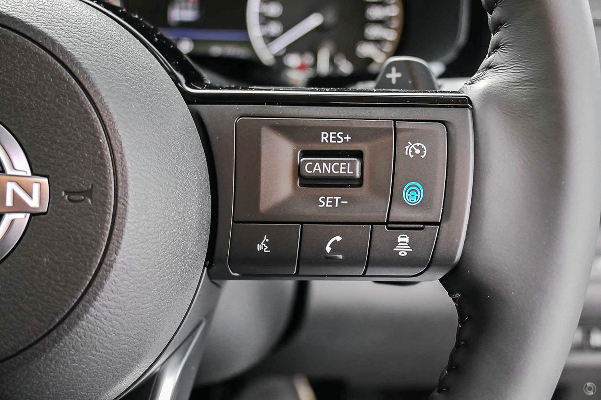 2024 Nissan Pathfinder ST-L R53