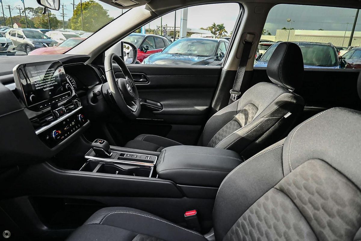 2024 Nissan Pathfinder ST-L R53