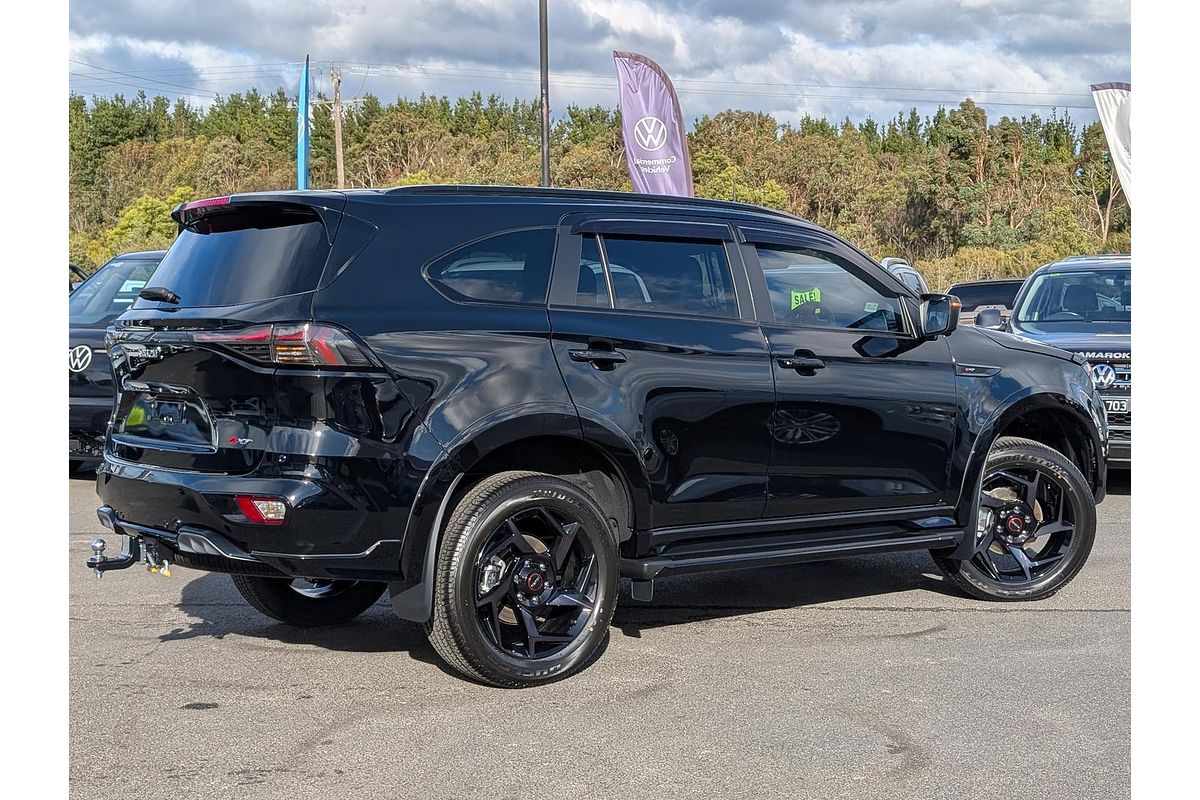 2025 Isuzu MU-X X-TERRAIN