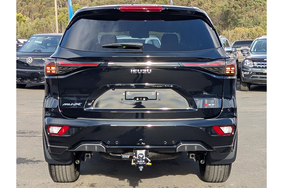 2025 Isuzu MU-X X-TERRAIN