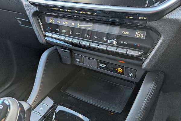 2025 Isuzu MU-X X-TERRAIN
